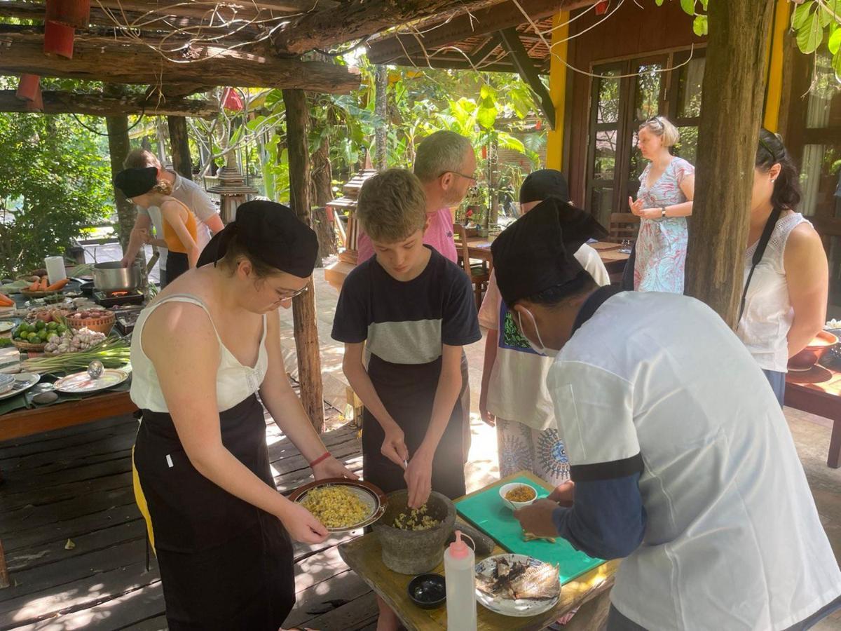 Maisons Wat Kor Battambang Kültér fotó