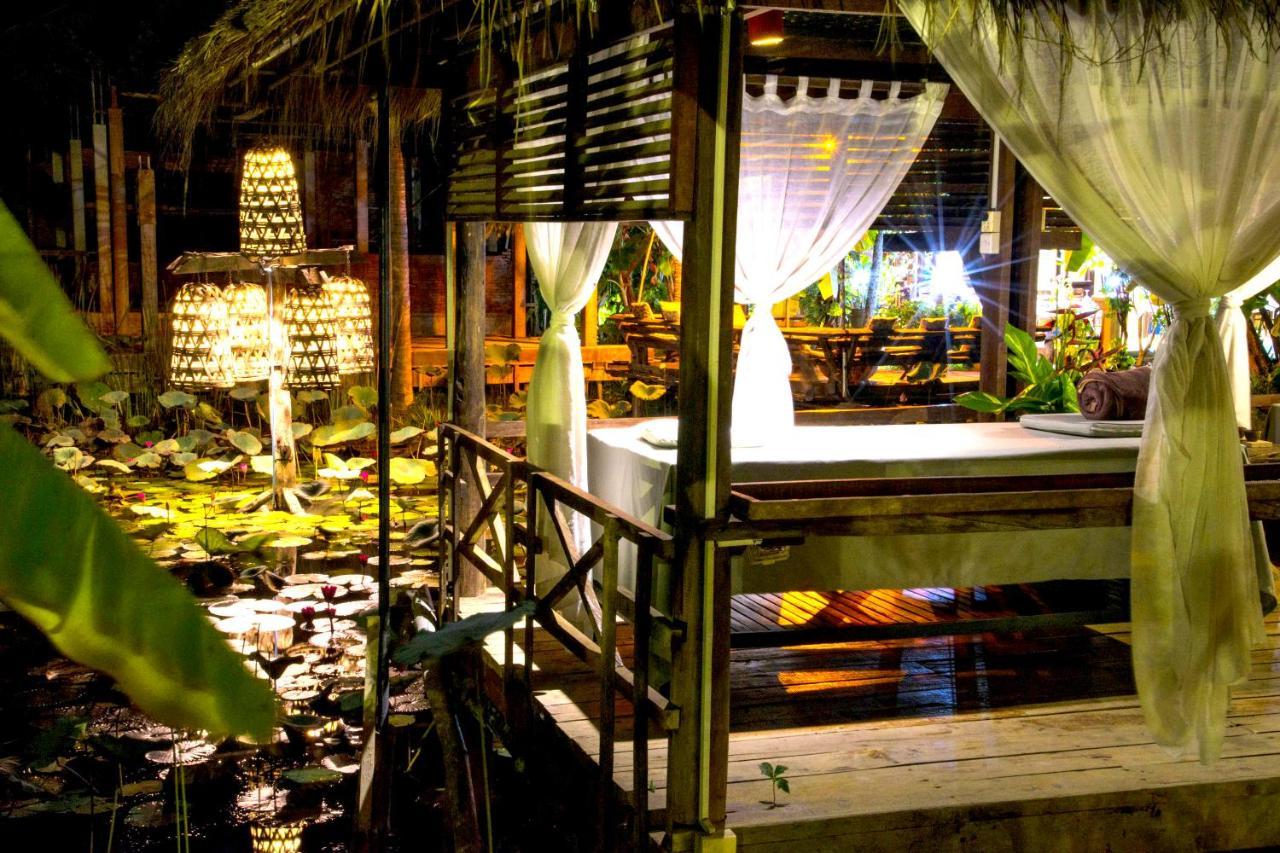 Maisons Wat Kor Battambang Kültér fotó